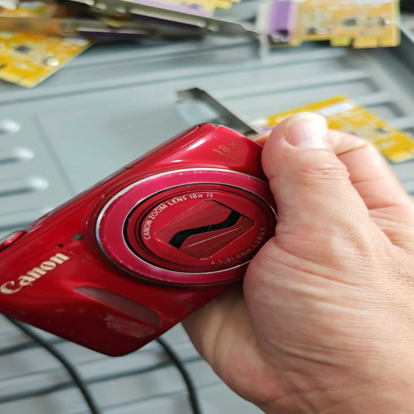 佳能SX600HS红色相机18倍光学变焦，1600万像素--议价商品