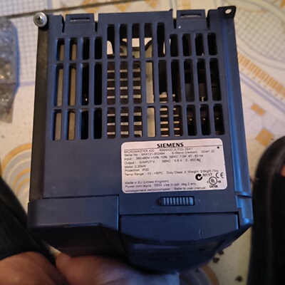 询-变频器Micromaster4202.2KW38