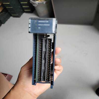 询价~IC695CMM002-AD，充新，外观漂亮无瑕疵，功能