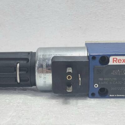Rexroth R900752799 Proportional Directional Valve 4WRE6EA322