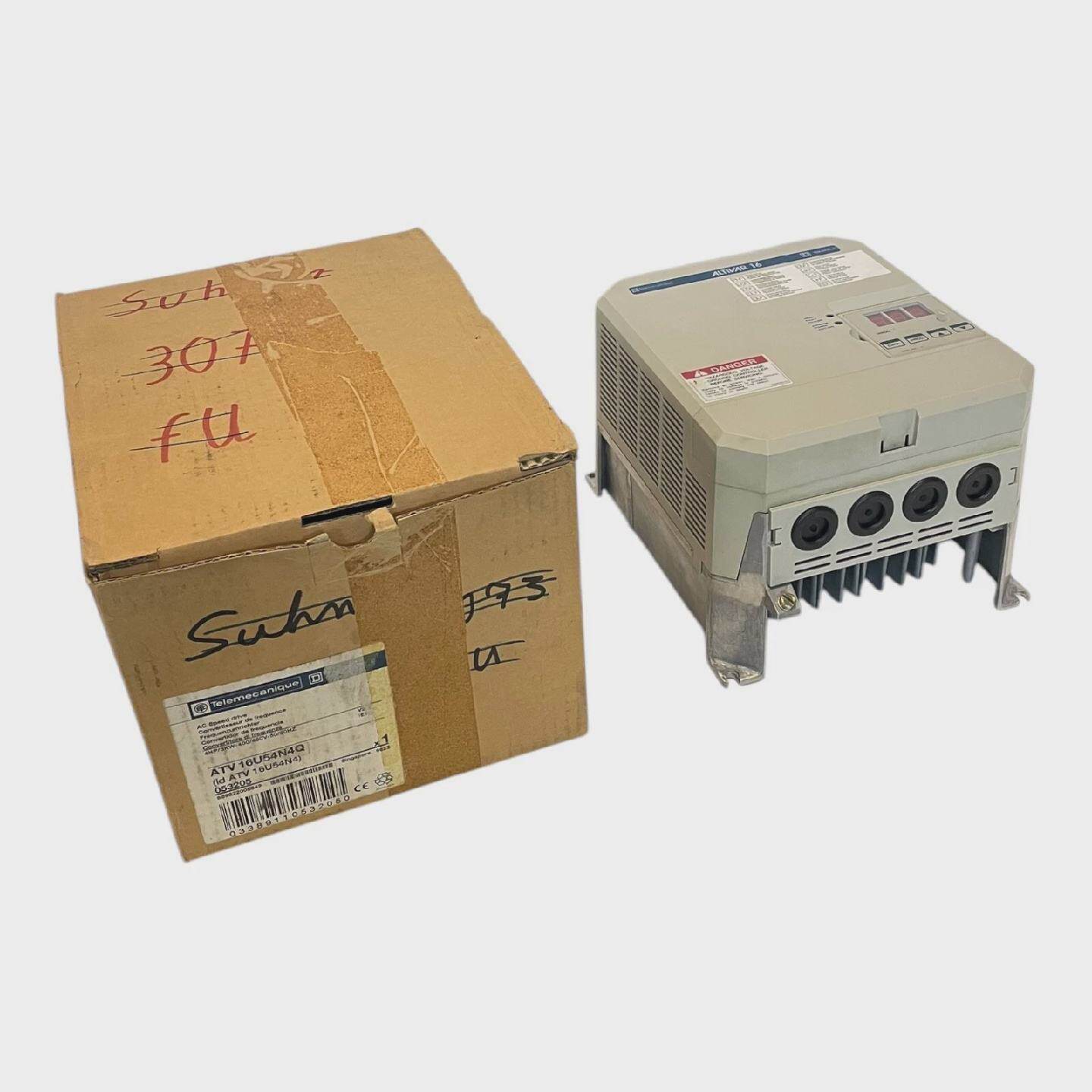 Telemecanique ATV16U54N4 Convertidor De Frecuencia 300kW Par