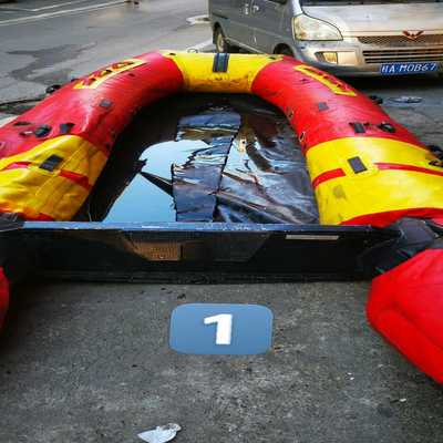 询价1东太冲锋舟，型号1600，长约4.8米，可乘坐9人，有