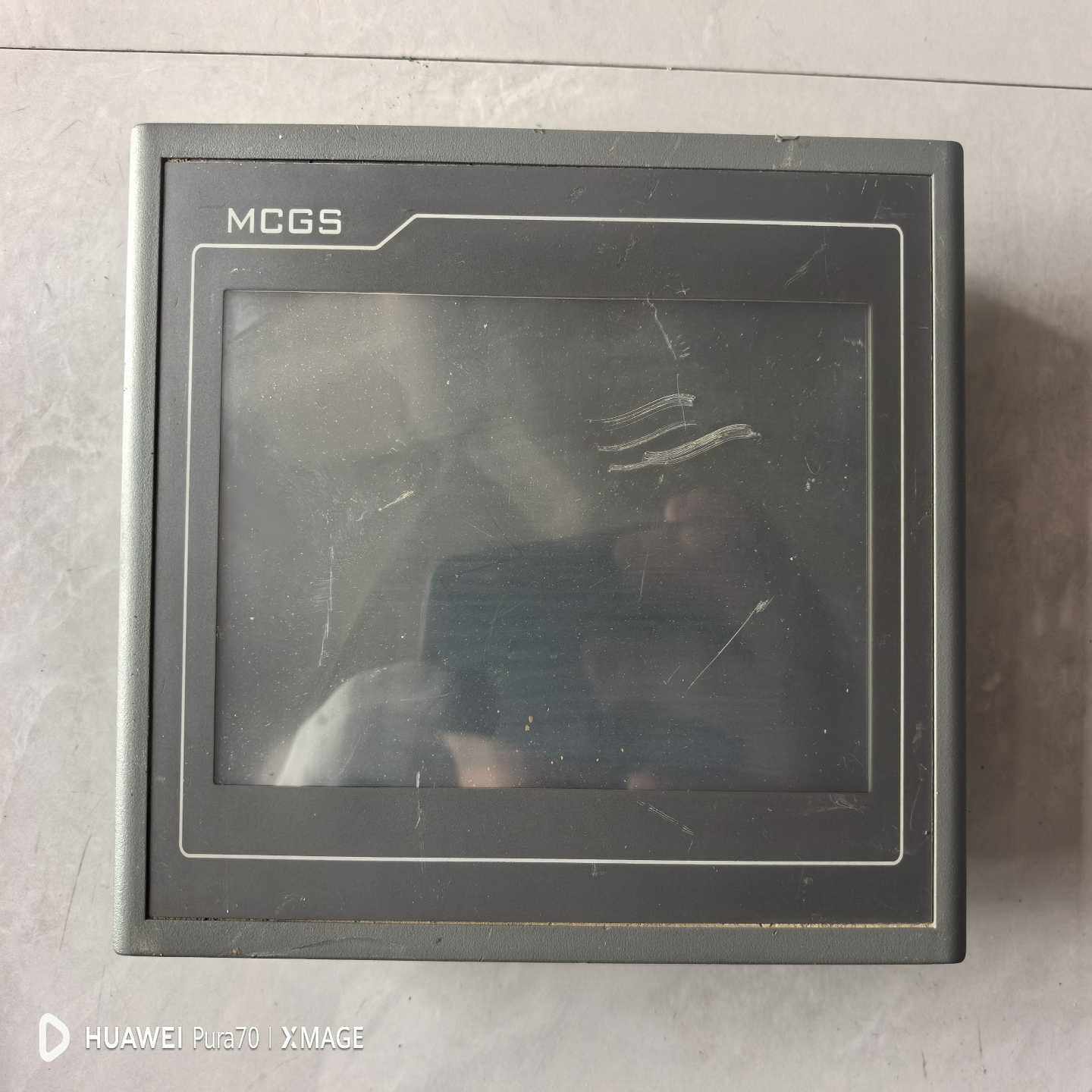 昆仑通态触摸屏TPC7062KW成色如图图