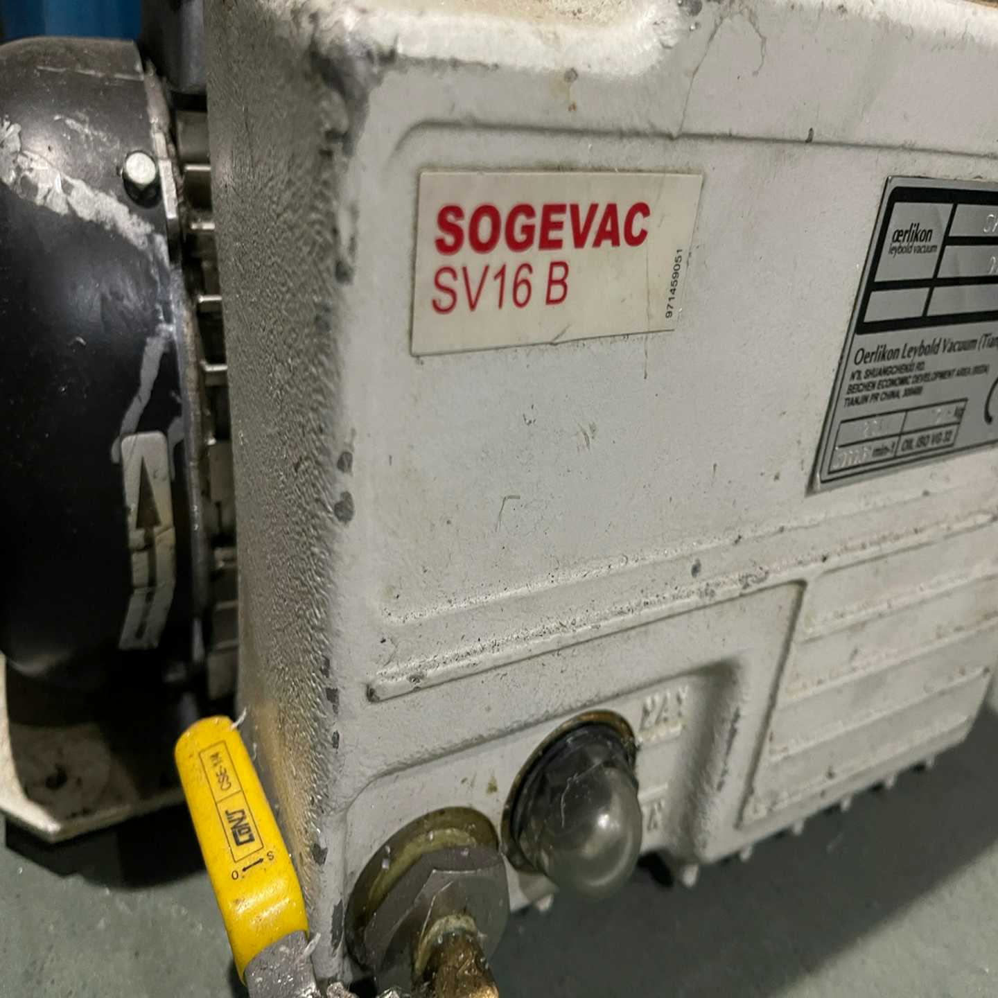 德国莱宝leybold真空泵SV16B询价