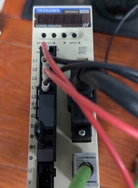 询价*安川伺服驱动器SGPMS2R5AP0A.450W马达SG