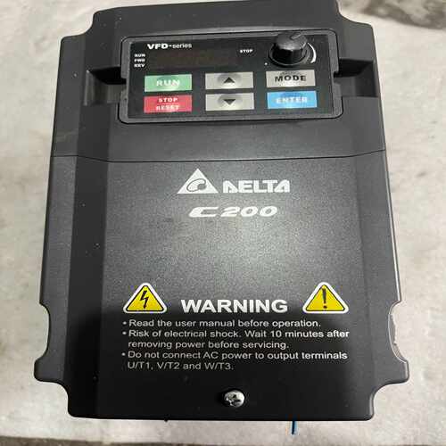 询价~台达变频器vfd022cb43a一台，成色如图，功能正常，运