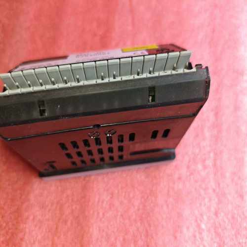 （霸霸电子）EMC 3.84T-NVME PM1733 MZWLJ3T8
