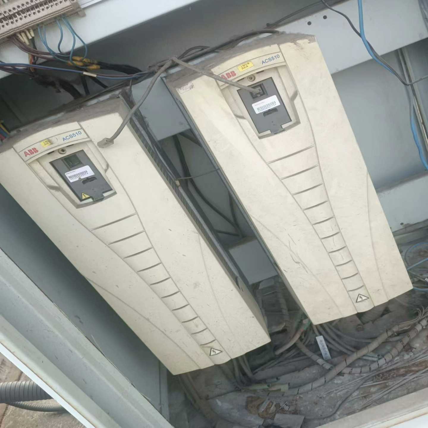 ABB变频器ACS510-01-031A-415kw年份-议价