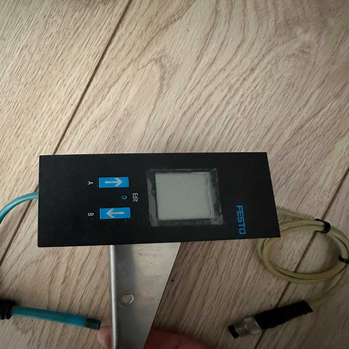 费斯托压力传感器SDE1-V1-G2-FQ4-C-P1-M8询价