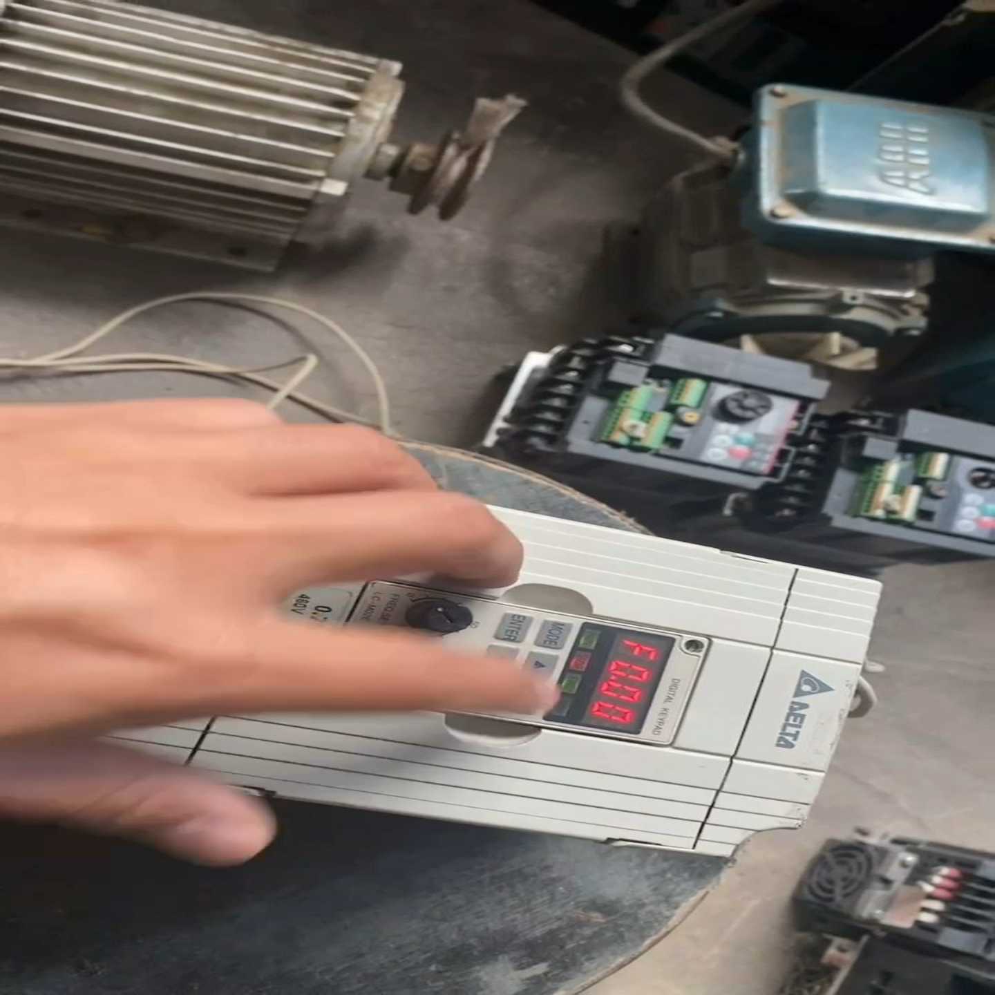 台达变频器VFD007M43B，0.75KW，一~询价