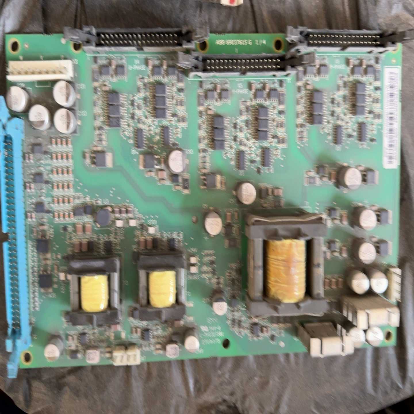 ABBACS880变频器驱动板BGDR-01C【博航商行】