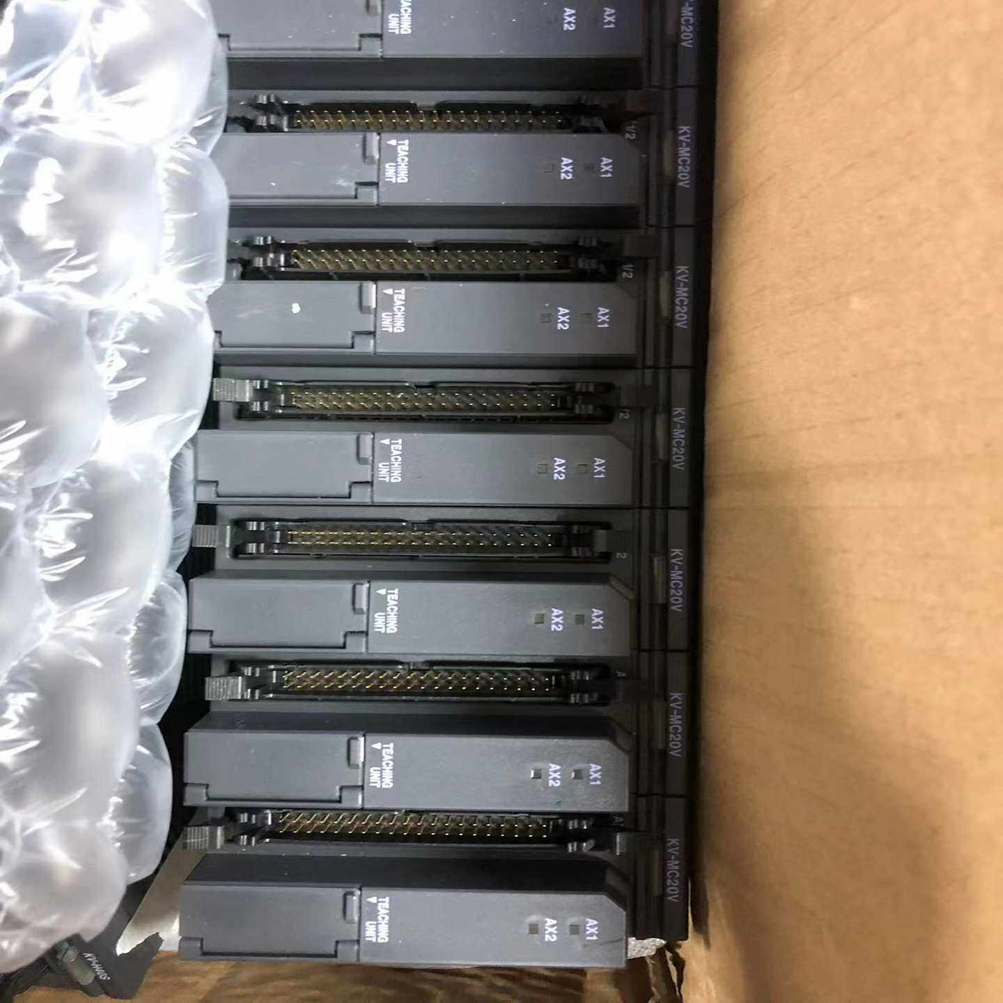 基恩士PLC模块KV-MC20V，850一个(HJD电子）