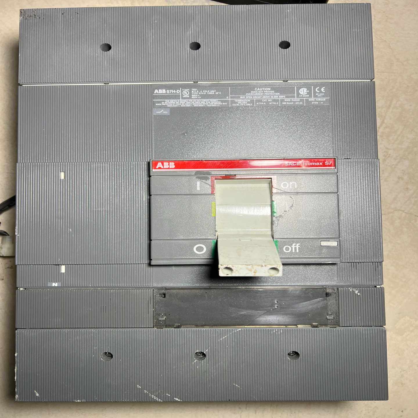 断路器S7H-D1200A，4P装机未使用联系议询价