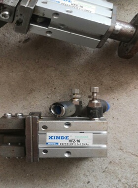 议价XINDE气缸的，有需要可以带走，一成色如图，一共有