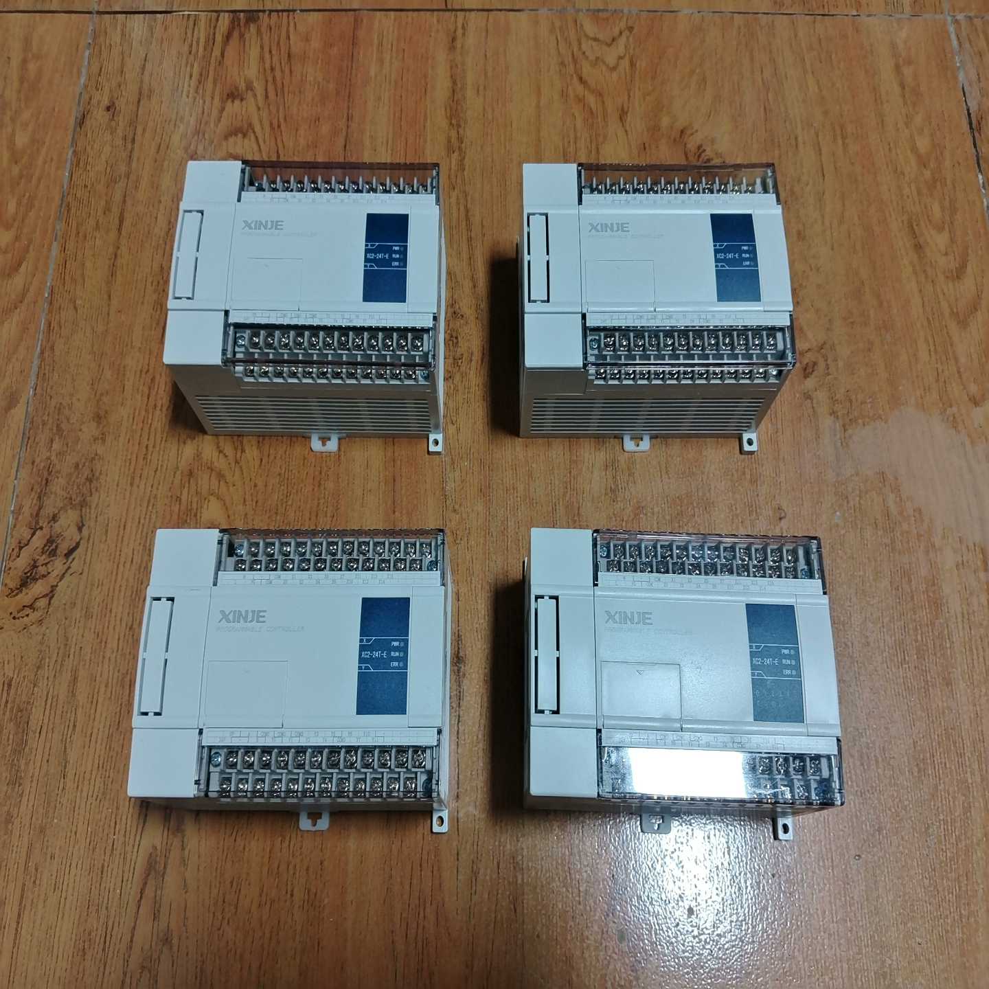 信捷PLCXC2-24T-E，功能正常，成色为实图询价