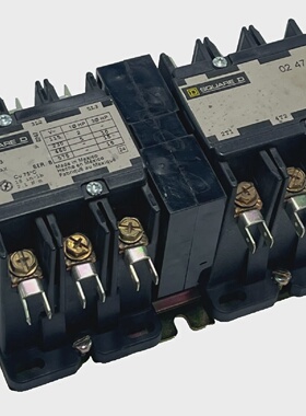 SQUARED8965DPR33V02Ser.B反向葫芦接触器30A600V120V线圈NSNP