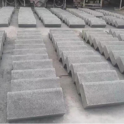 仿石材PC路牙石水泥路沿石混凝土路缘石异形马路道牙路侧石芝麻灰