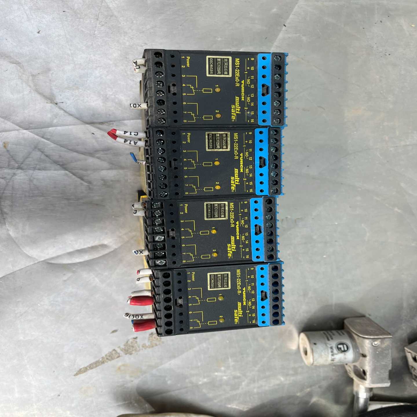 图尔克安全继电器MS1-22Ex0-R四个成色如图要的联系议询价