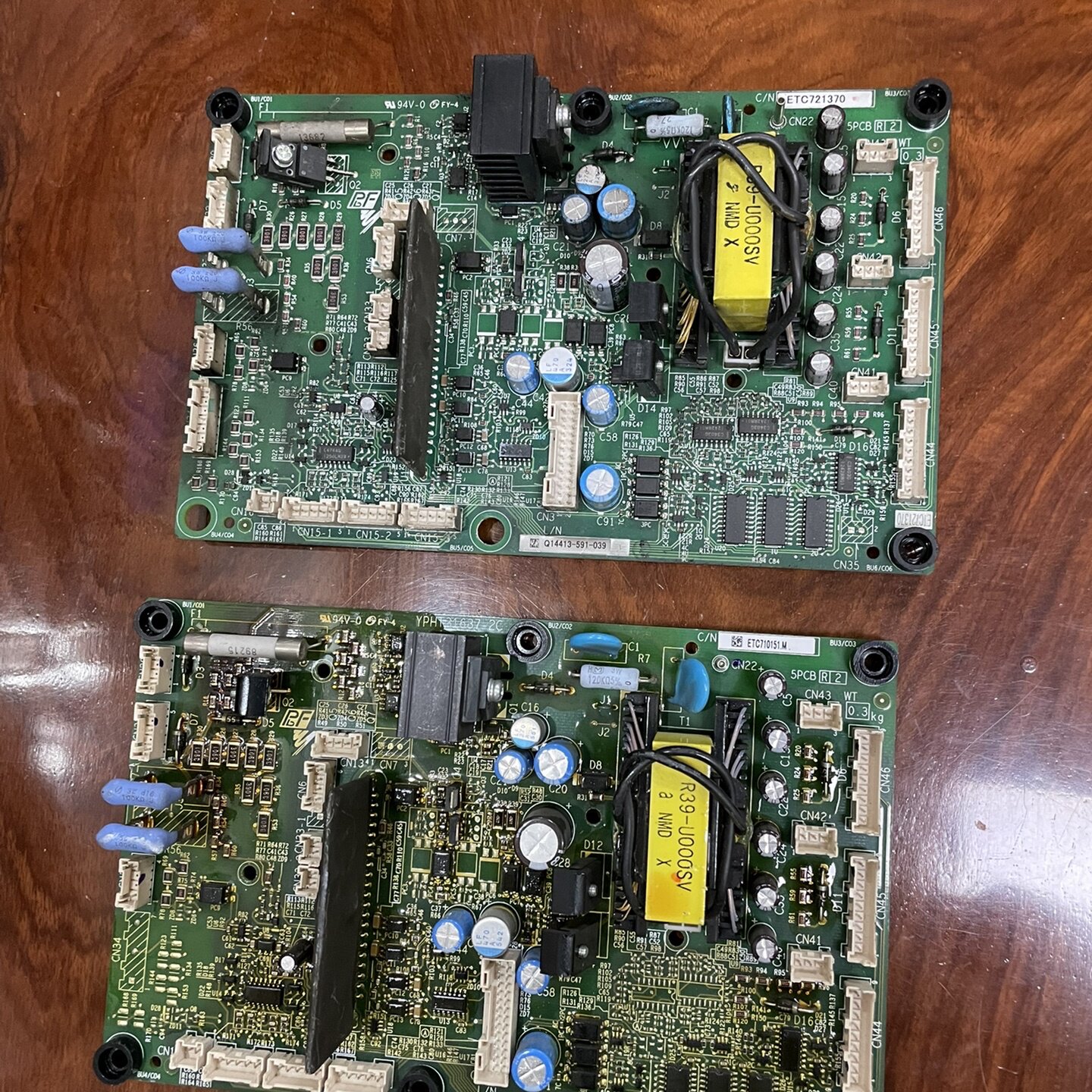 寻《安川电源板YPHT316372CETC721370ET