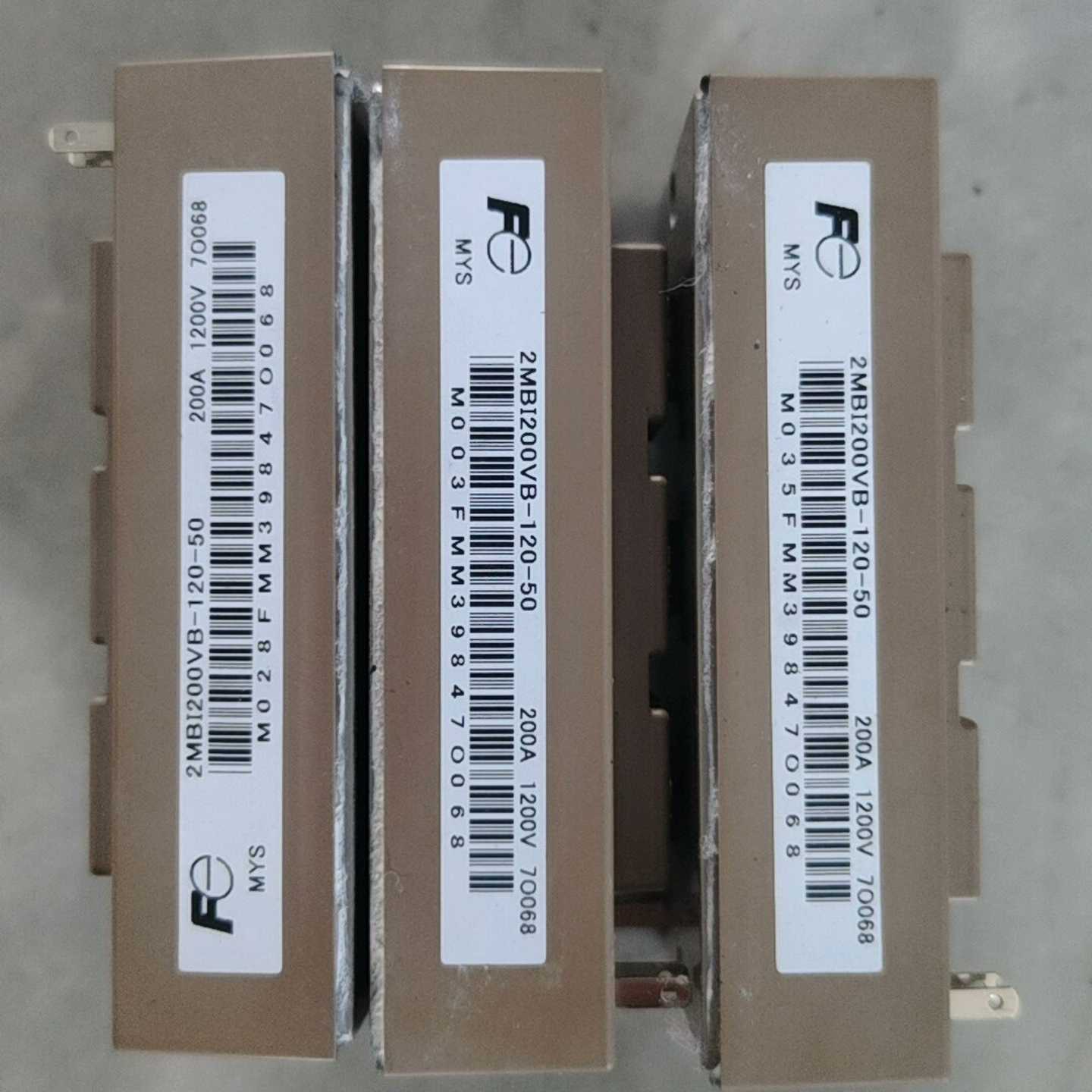 【议价】富士模块2MBI200VB-120-50保证质量成色适用