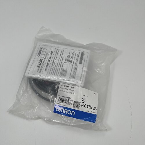 OMRON E3ZMLS81H Photoelectric Sensor New Originally Packed