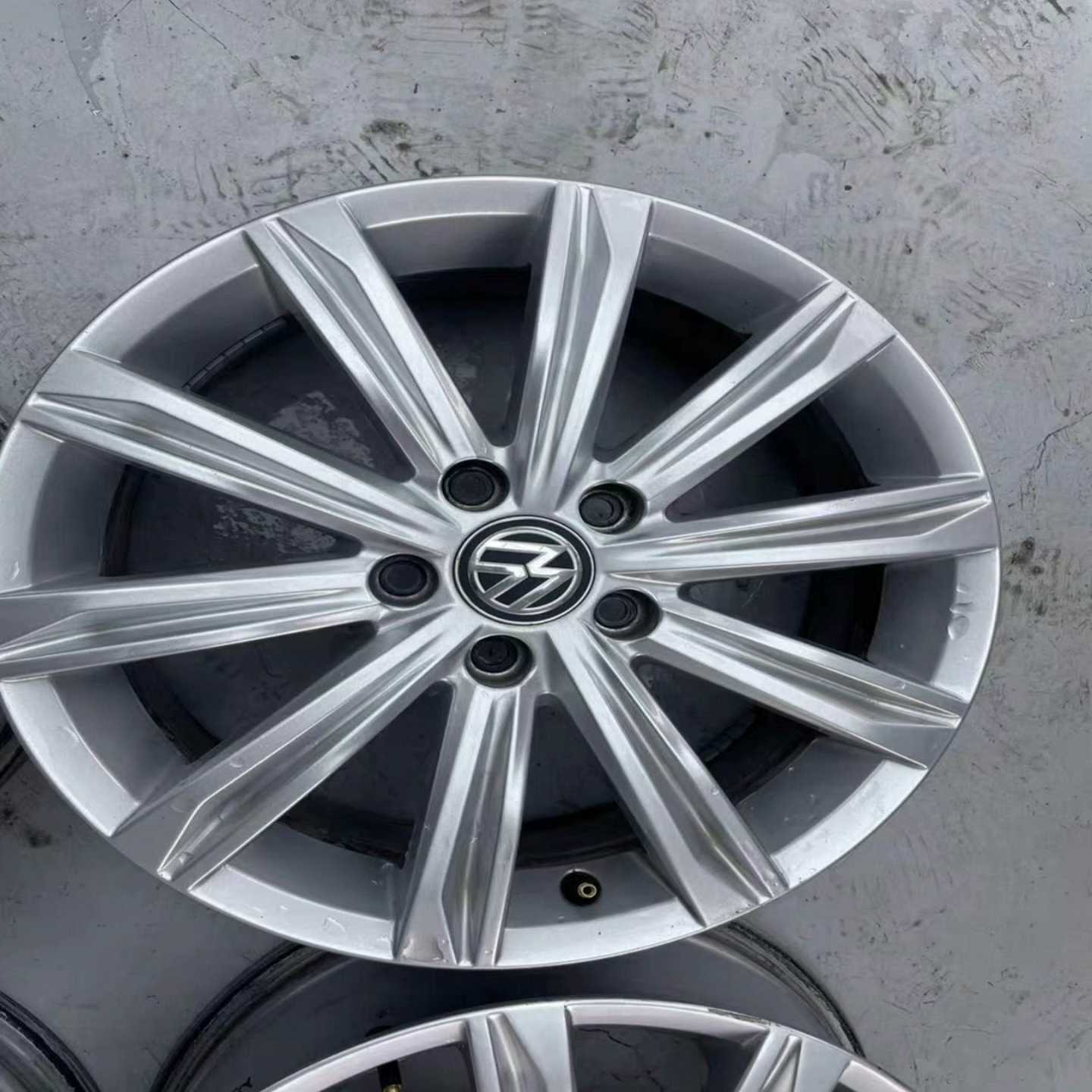 议价标途安L原厂拆车17寸轮毂，有是卖价一个，不砍价，不。适用