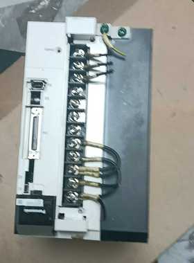 出Panasonic松下品牌驱动器，型号A5，橙色如图，功能--议价商品