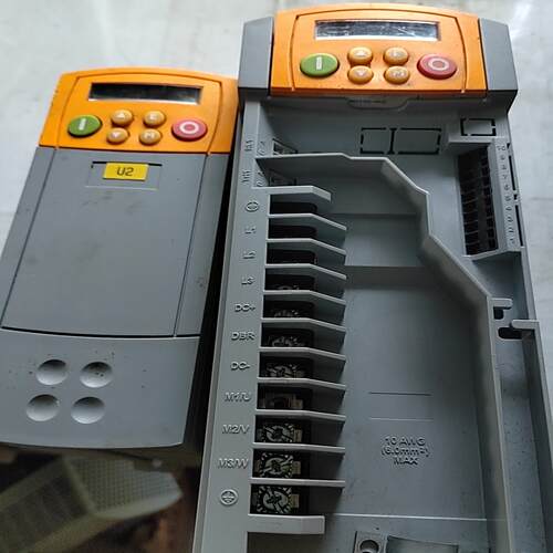 SSD驱动器，成色好功能包好，需要的联系，仪价~询价