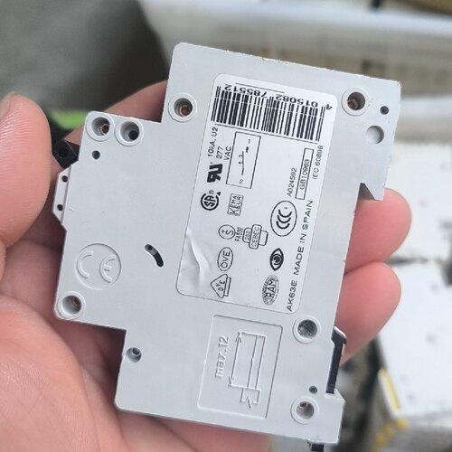 【询价】西班牙EN60947-2安全开关