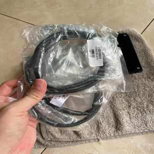 电子设备 IC695CBL001 IC695ACC400