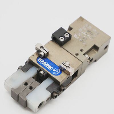 Schunk GWB 34 GWB34 307135 pneumatischer Winkelgreifer  Angl