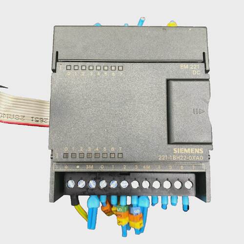 SIEMENS EM 221 DC 6ES72211BH220XA0 x1pc