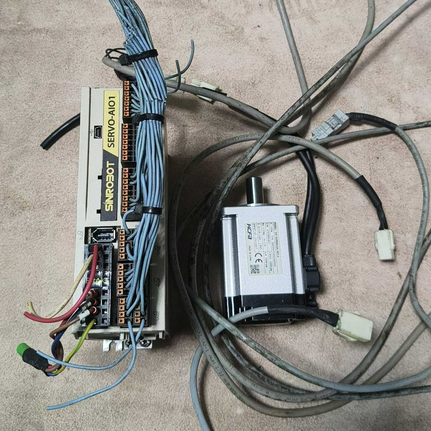 禾川400W驱动型号；SV-X2EA040A-A-XR电机询价