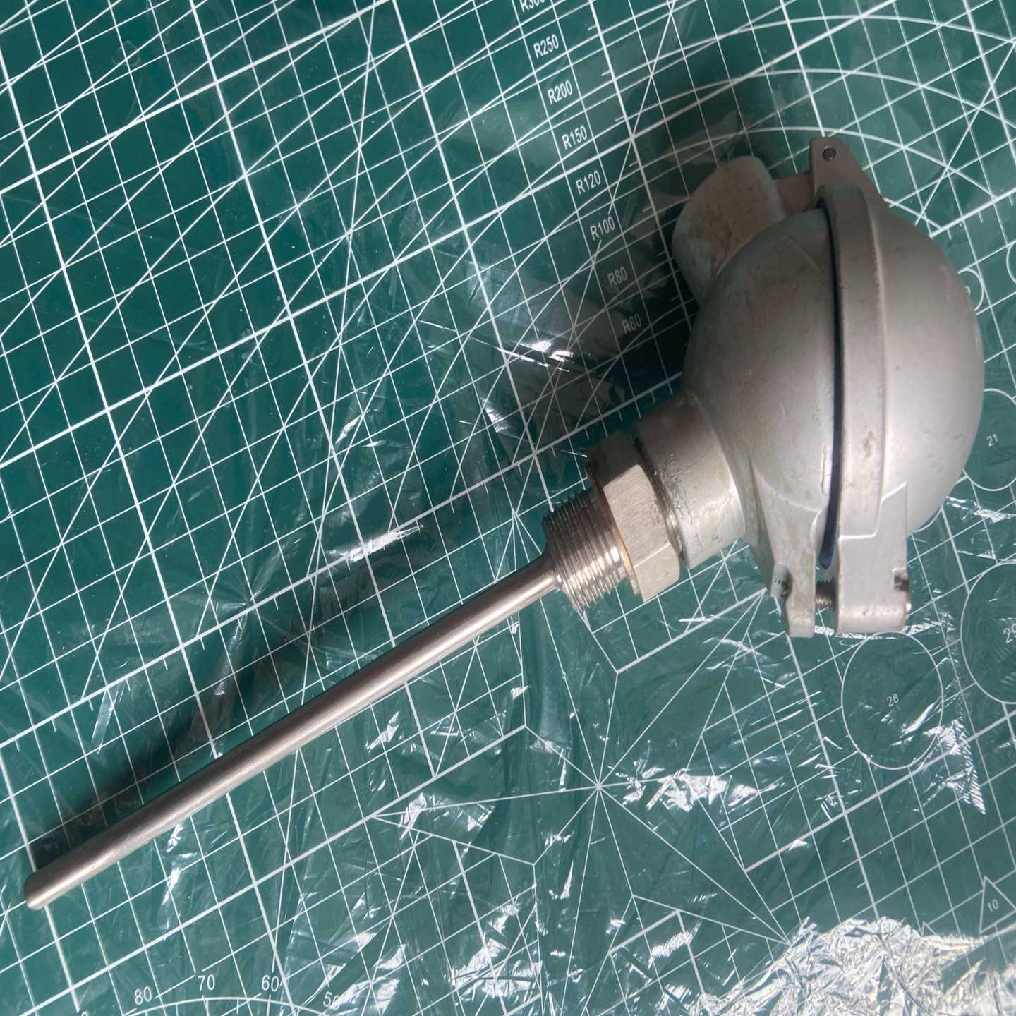 德国久茂温度传感器带变送器902002720温度范围-50询价