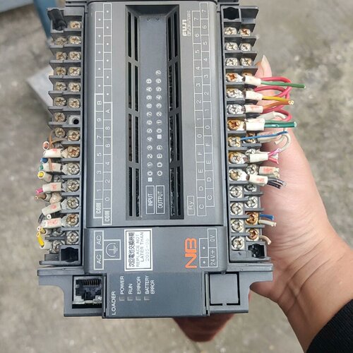 【询价】富士PLC  NB2W24R-11  图片实物