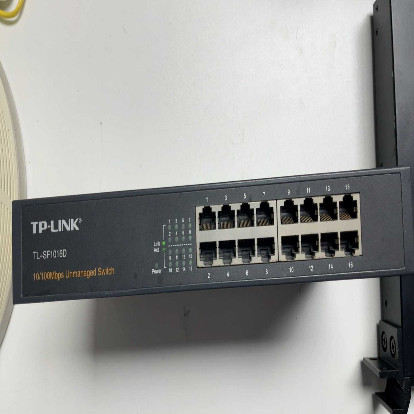 TP-LINKTL-SF1016D16口百兆非网管交换机--议价商品