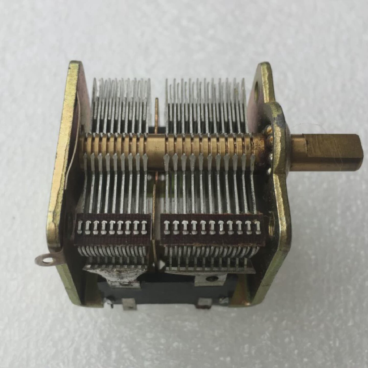 (全新)复旦牌双联空气可变电容CB-2X-250250290PF送旋钮