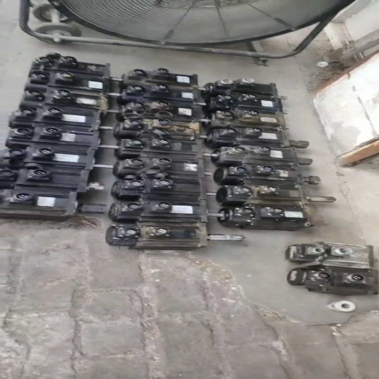 110伺服电机，4n.m，止口85mm，95mm，均有，询价