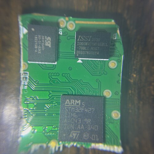 寻XSTM32F427IIH6 SST38VF640190