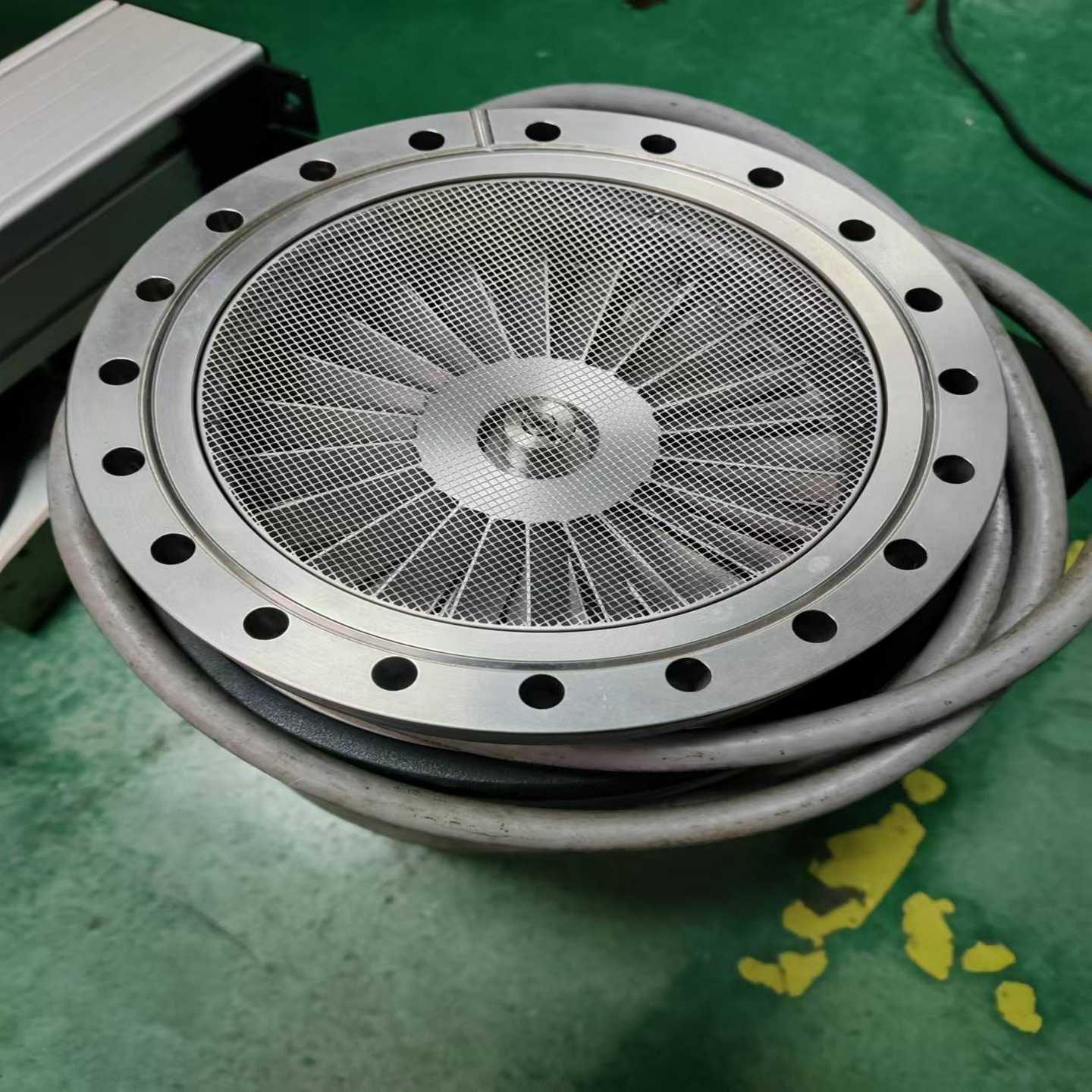 出售Leybold莱宝TW701分子泵，带控制器，带连接线，--议价商品