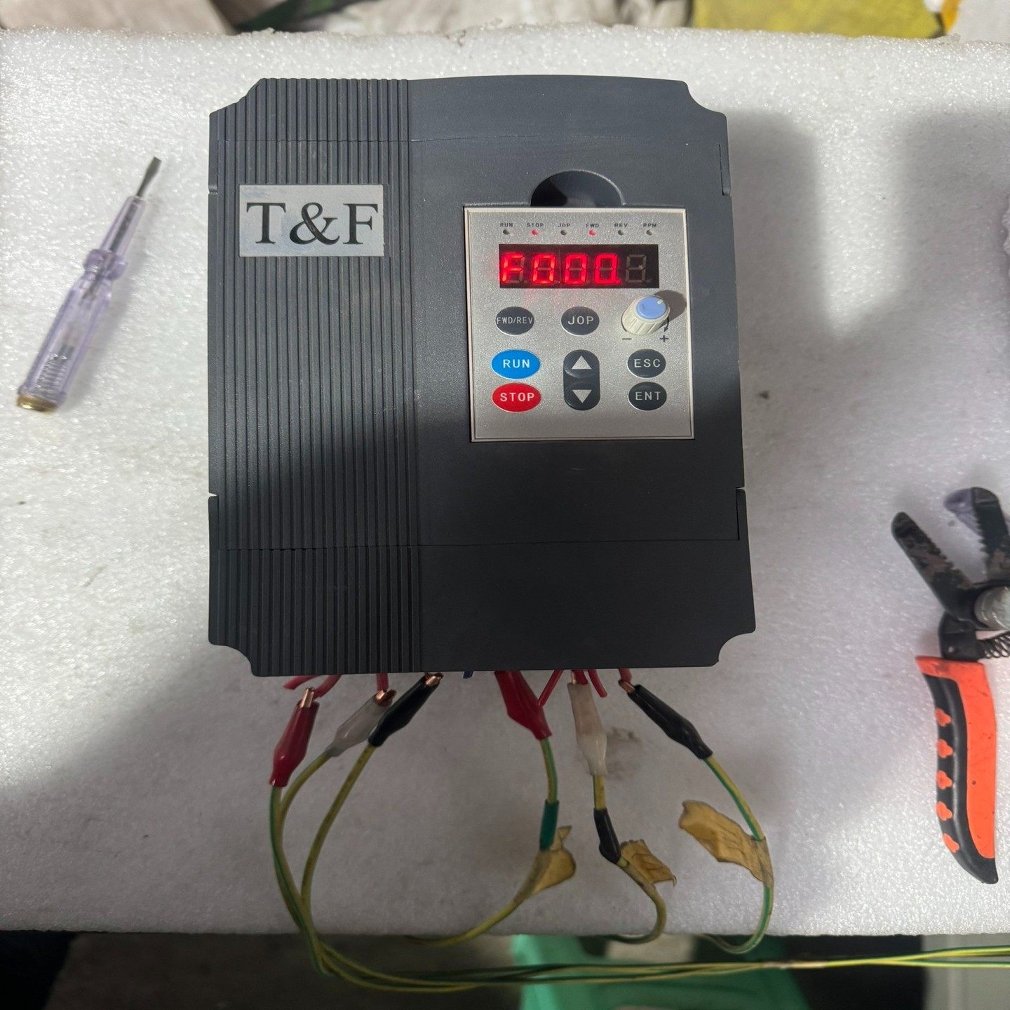 【请询价】TAF-MT41R5G2R2LB变频器380v   通电如