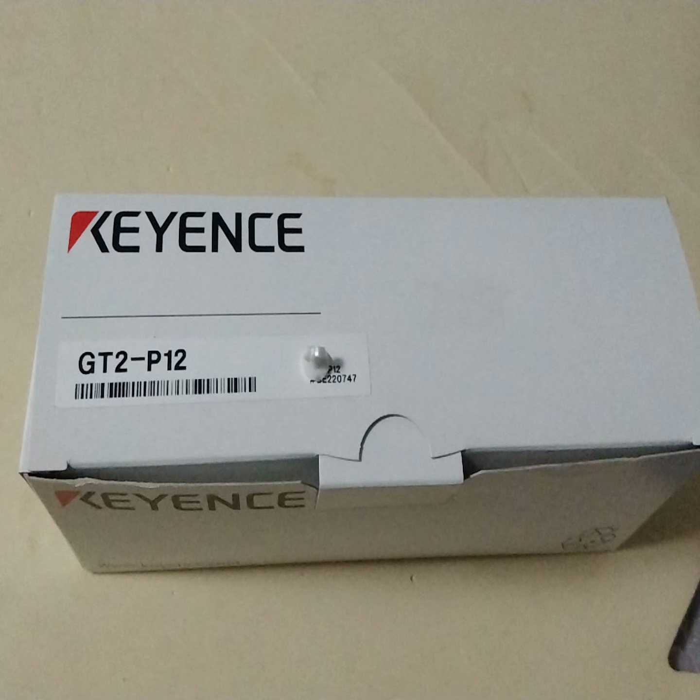 咨询-基恩士位移传感器，型号:GT2-P12,，实物图片，