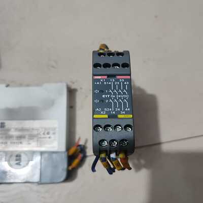 【星慕电子】ABB安全扩展继电器2TLA010030R0000 ，  E