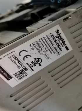 施耐德伺服驱动器，LXM05AD57N4，实图拍摄缺盖子，功--议价商品