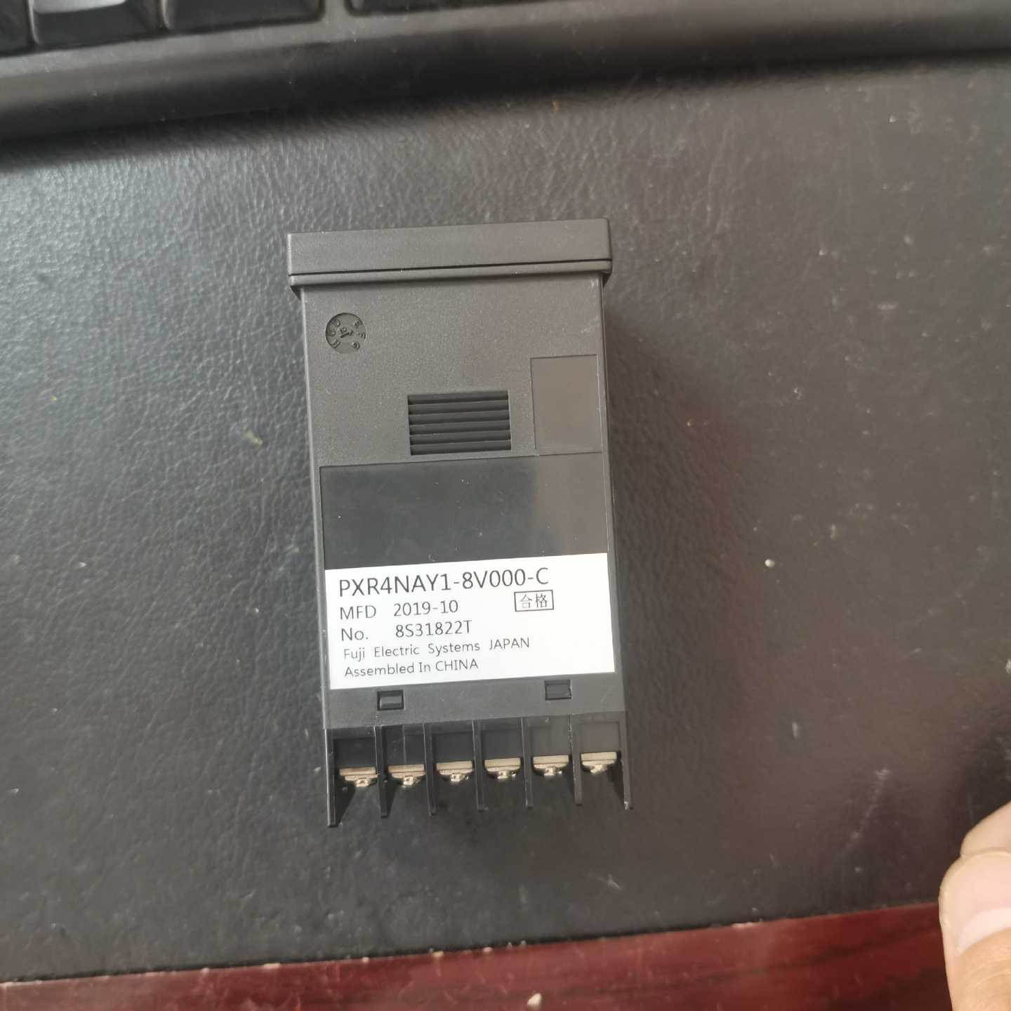 富士温控表PXR4NAY1-8V000-C保证质量保询价