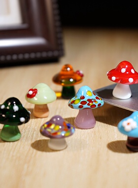 蘑菇家族手工玻璃小摆件琉璃电脑桌面屏幕器边缘汽车迷你装饰品