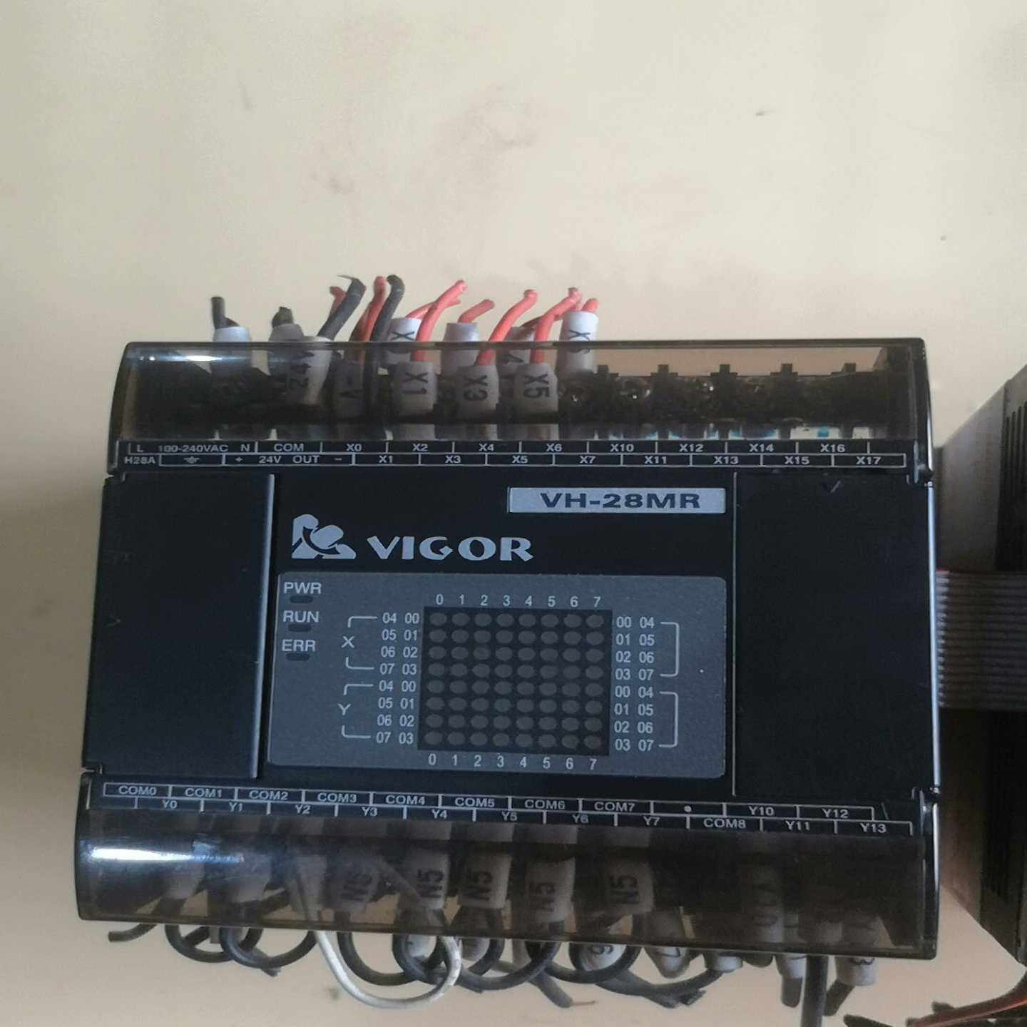【议价】丰炜PLC,vH-28MR,vH-16xYR