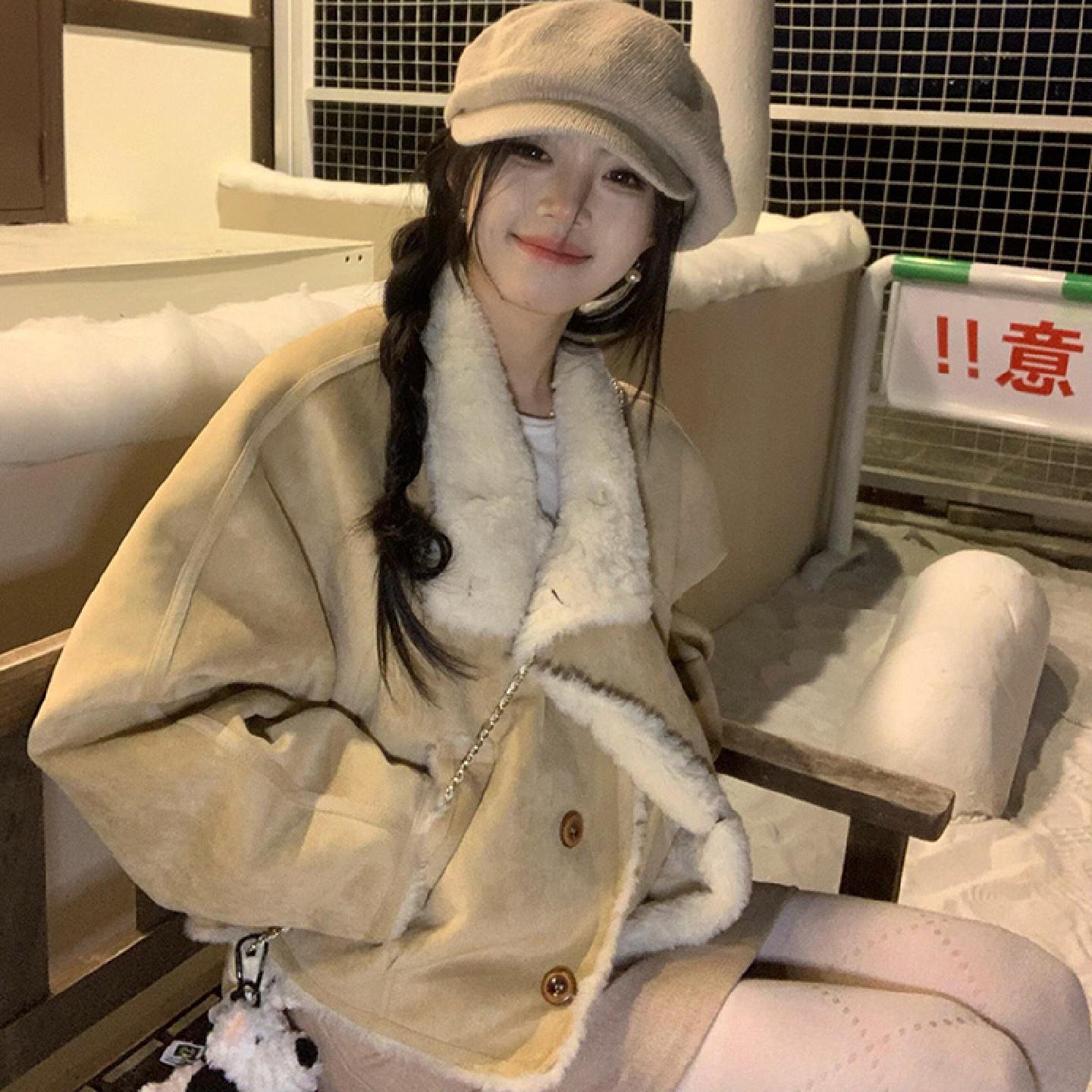韩系廓形撞色麂皮绒羊羔毛外套女冬短款加厚时尚皮毛一体毛绒上衣