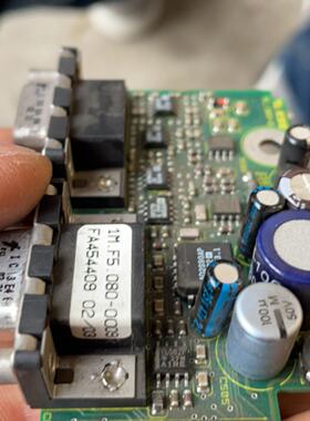 议价KEB 1M.F5.080-0009 编码器板 包好。