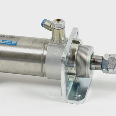 Festo Rundzylinder DSNU5050PA 196002